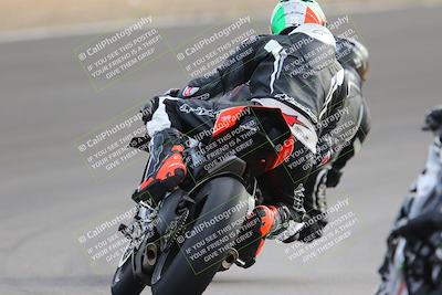 media/Dec-17-2022-SoCal Trackdays (Sat) [[224abd9271]]/Turn 10 Backside (120pm)/